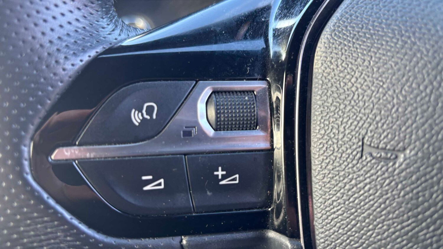 Used Peugeot 2008 for sale - 77861493: Photo 7