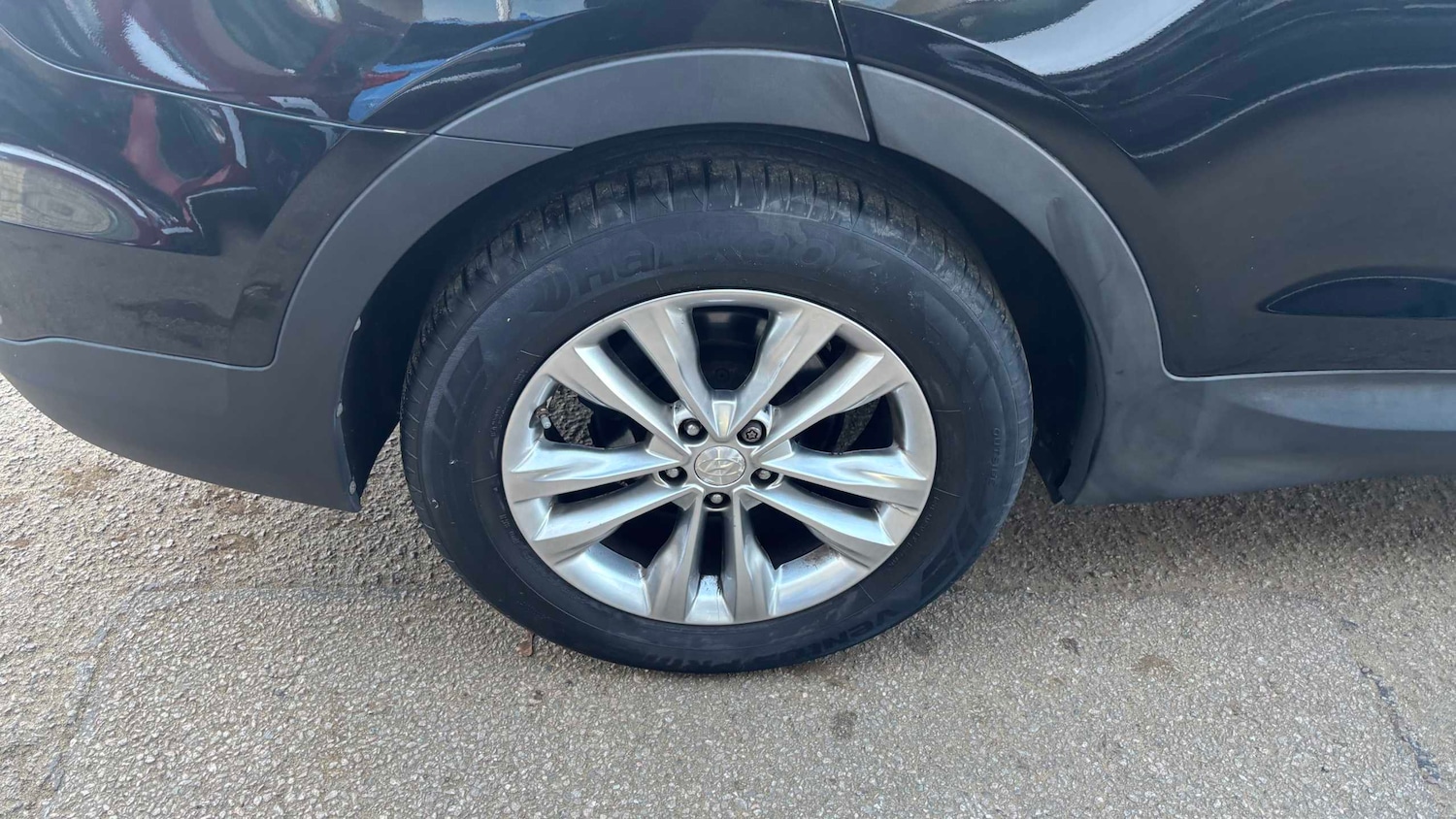 Used Hyundai Santa Fe for sale - 77860604: Photo 5