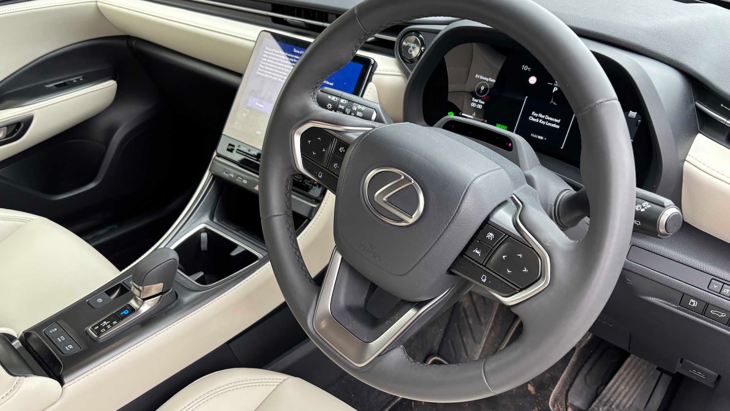 Used Lexus LBX 2024 for sale - 77861777: Photo 6