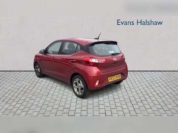 Used Hyundai i10 2023 for sale - 78060332: Photo