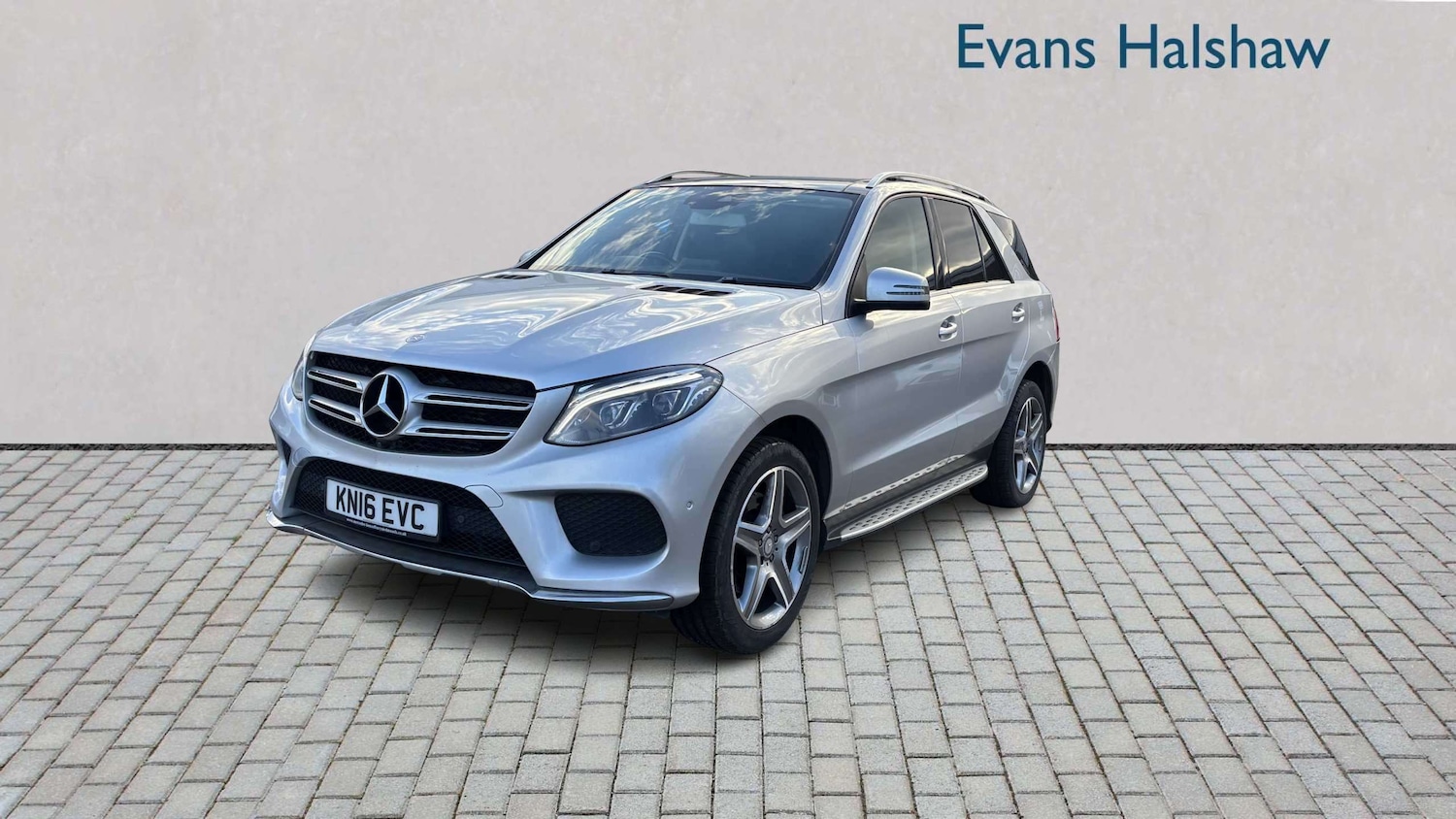 Used Mercedes-Benz GLE 2016 for sale - 77861283: Photo 2