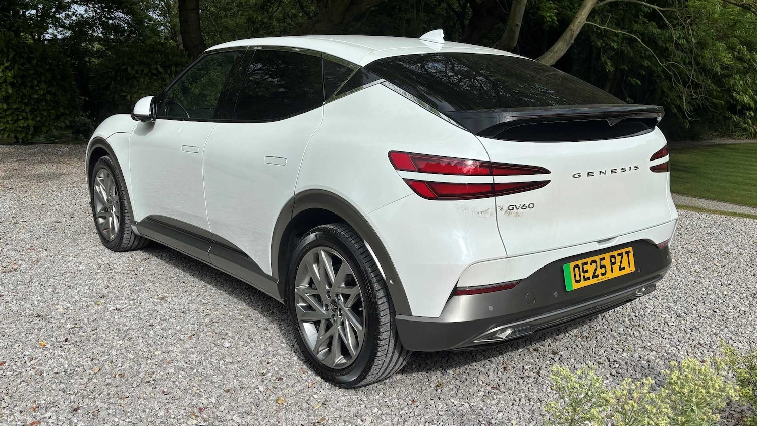 Used Genesis GV60 2025 for sale - 78187765: Photo 2