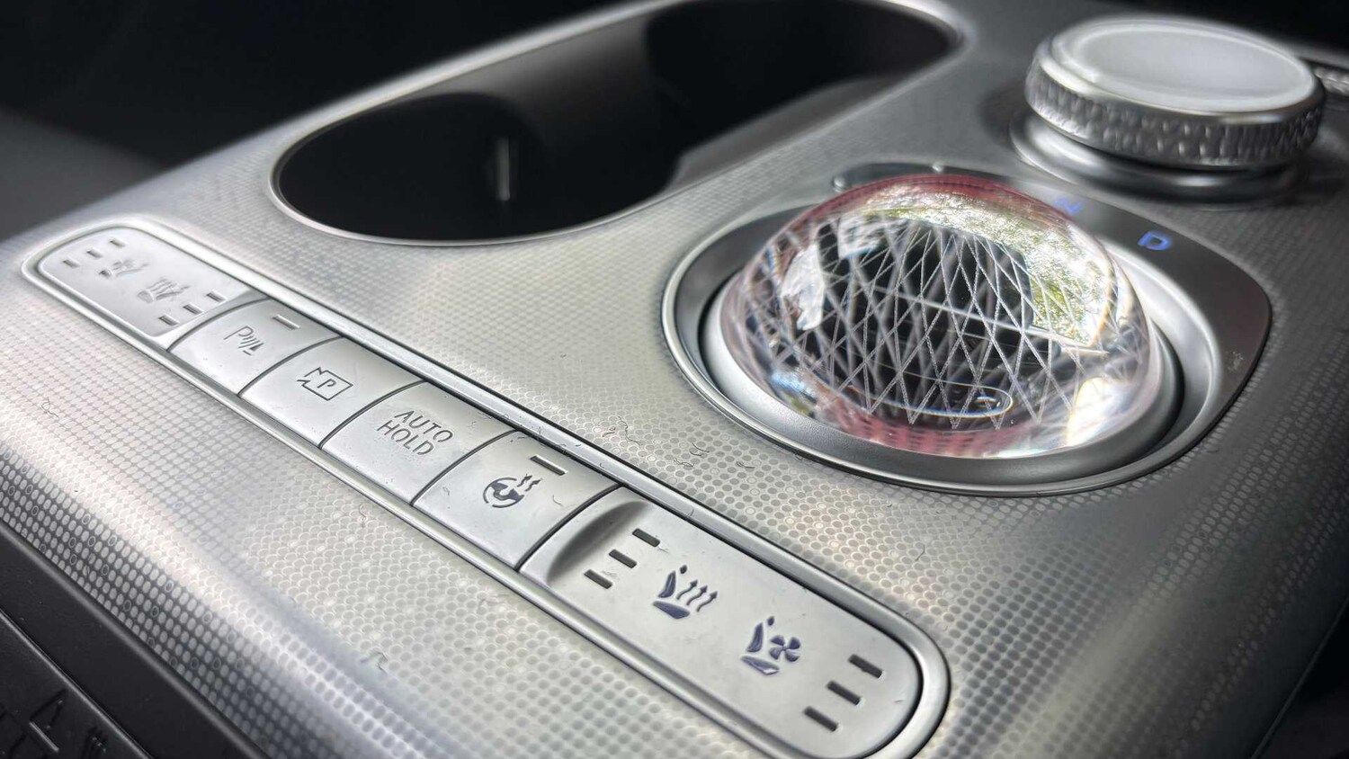 Used Genesis GV60 2025 for sale - 78187765: Photo 29