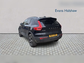 Used Volvo XC40 2021 for sale - 77979535: Photo