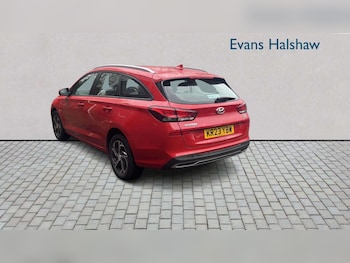 Used Hyundai i30 2023 for sale - 77857287: Photo