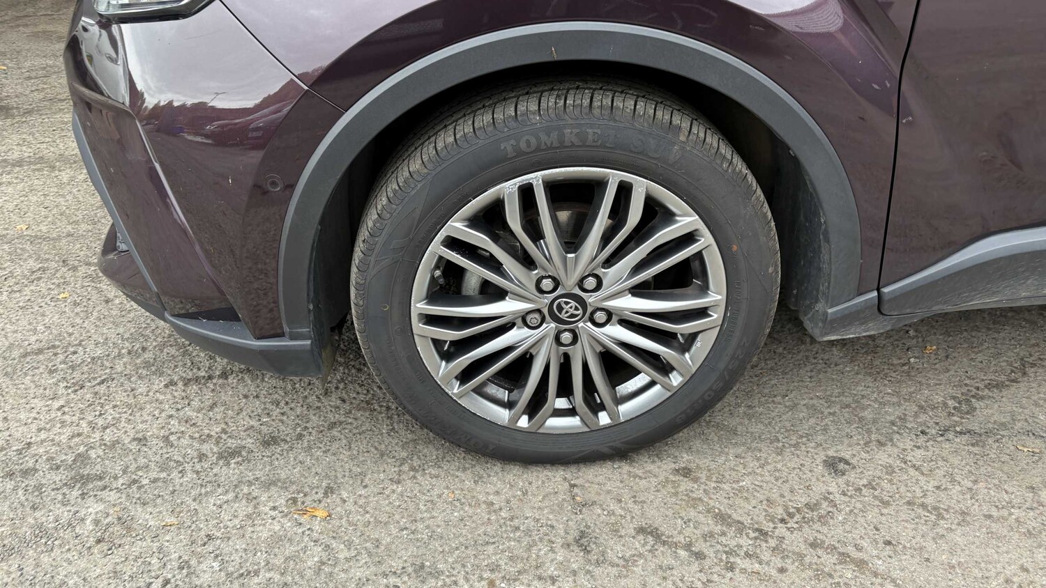 Used Toyota C-HR for sale - 77861860: Photo 10