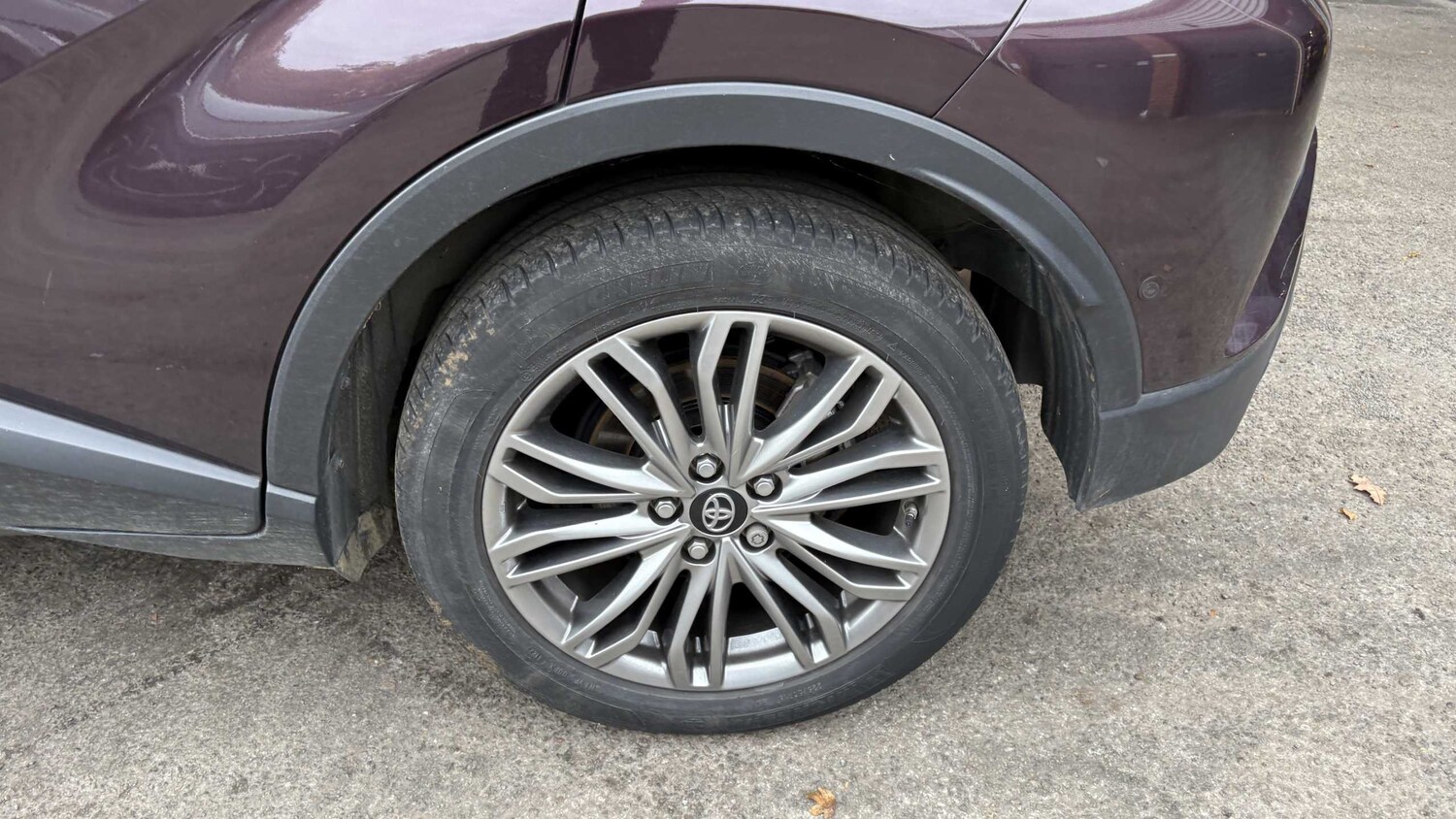 Used Toyota C-HR for sale - 77861860: Photo 11