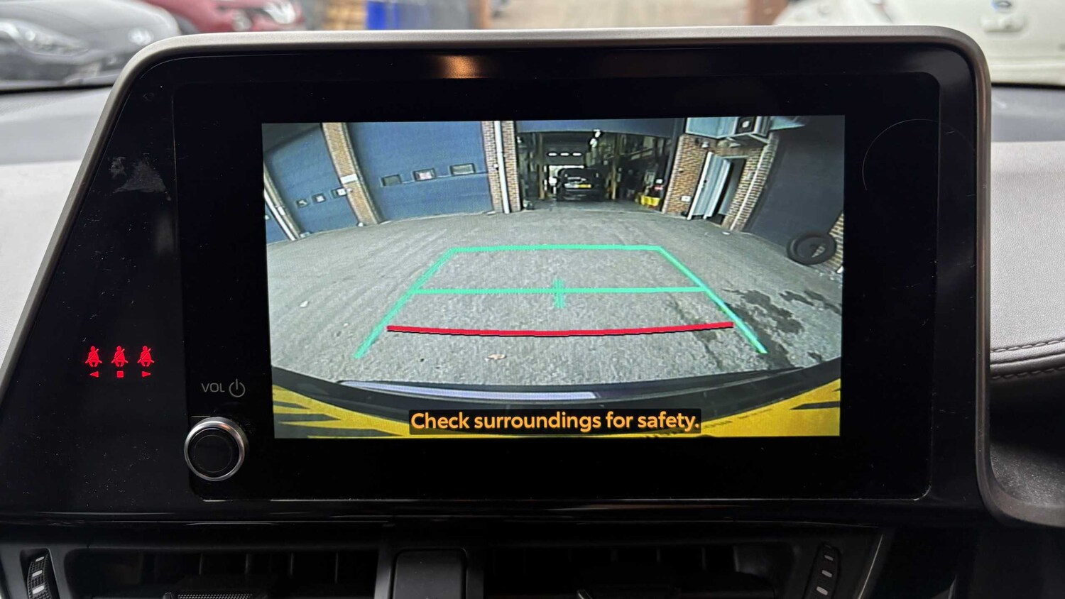 Used Toyota C-HR for sale - 77861860: Photo 24