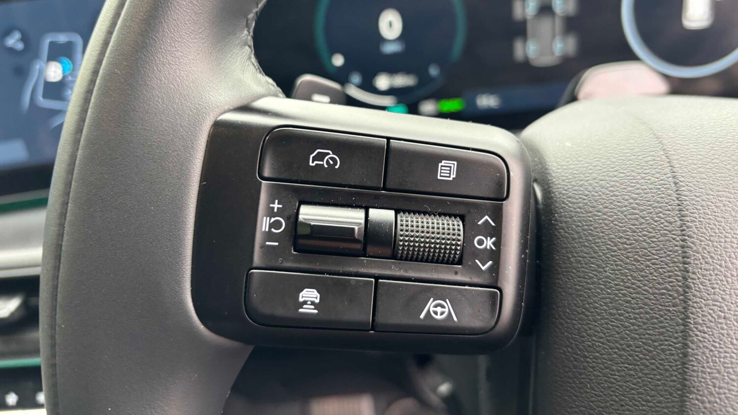 Used Hyundai Santa Fe for sale - 78216311: Photo 7