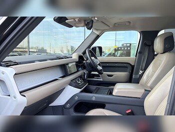 Used Land Rover Defender 2020 for sale - 78507228: Photo