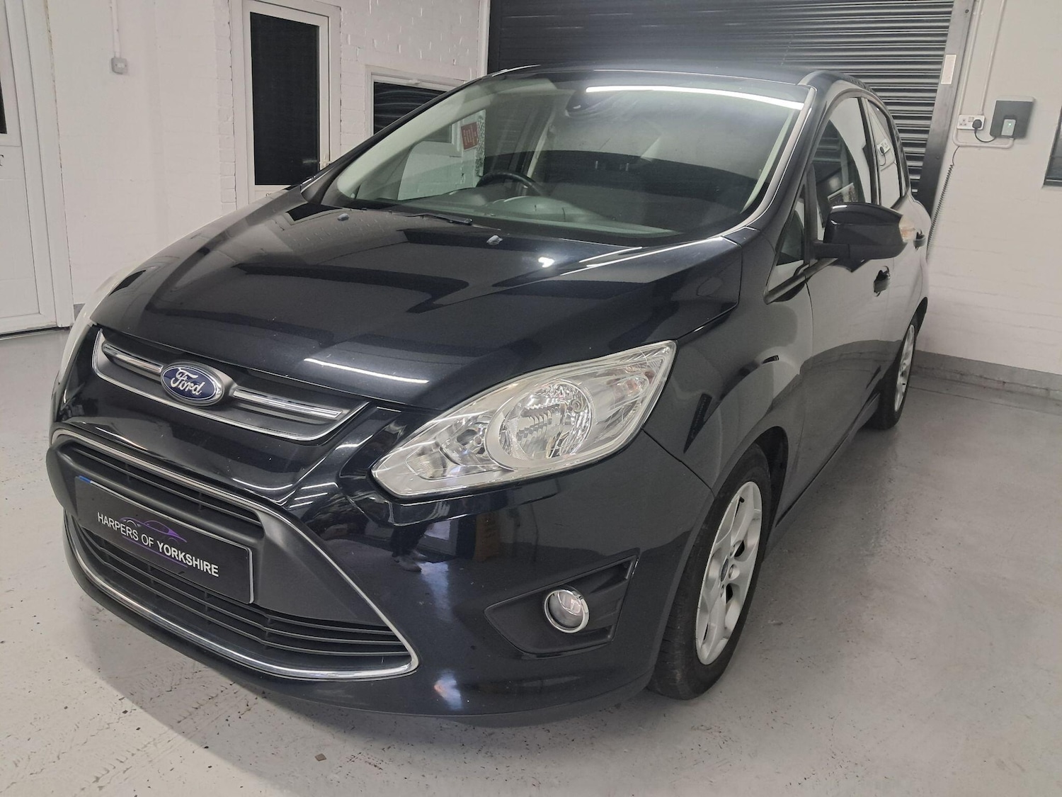 Used Ford C-Max 2013 for sale - 77268044: Photo 2