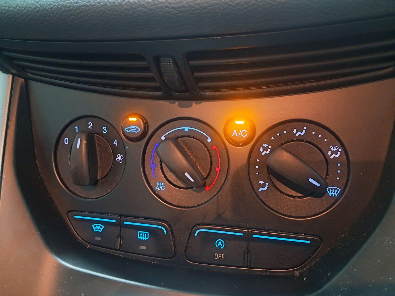 Used Ford C-Max 2013 for sale - 77268044: Photo 24