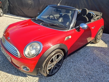 Used MINI Convertible 2010 for sale - 78430201: Photo