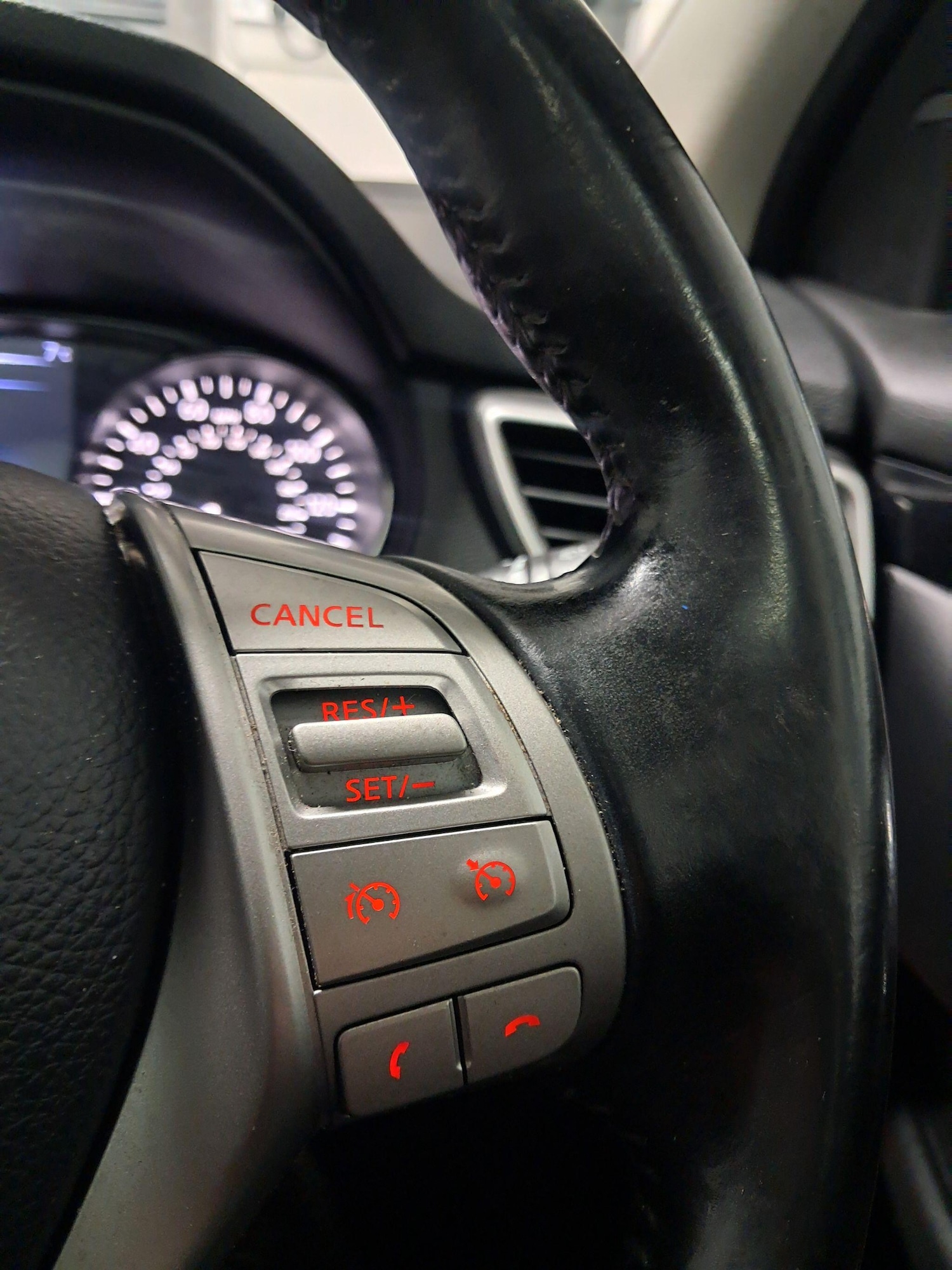 Used Nissan Qashqai for sale - 77242591: Photo 33