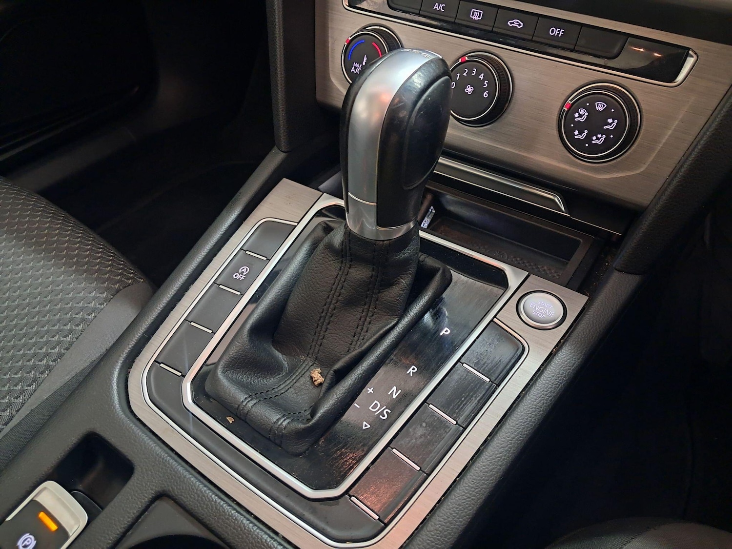 Used Volkswagen Passat 2016 for sale - 76607497: Photo 15