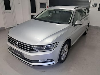 Used Volkswagen Passat 2016 for sale - 76607497: Photo