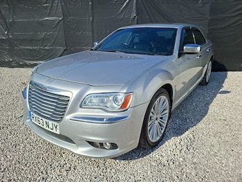 Used Chrysler 300C 2013 for sale - 79511115: Photo