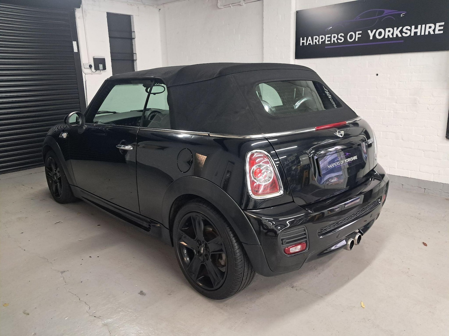 Used MINI Convertible 2013 for sale - 76326165: Photo 10