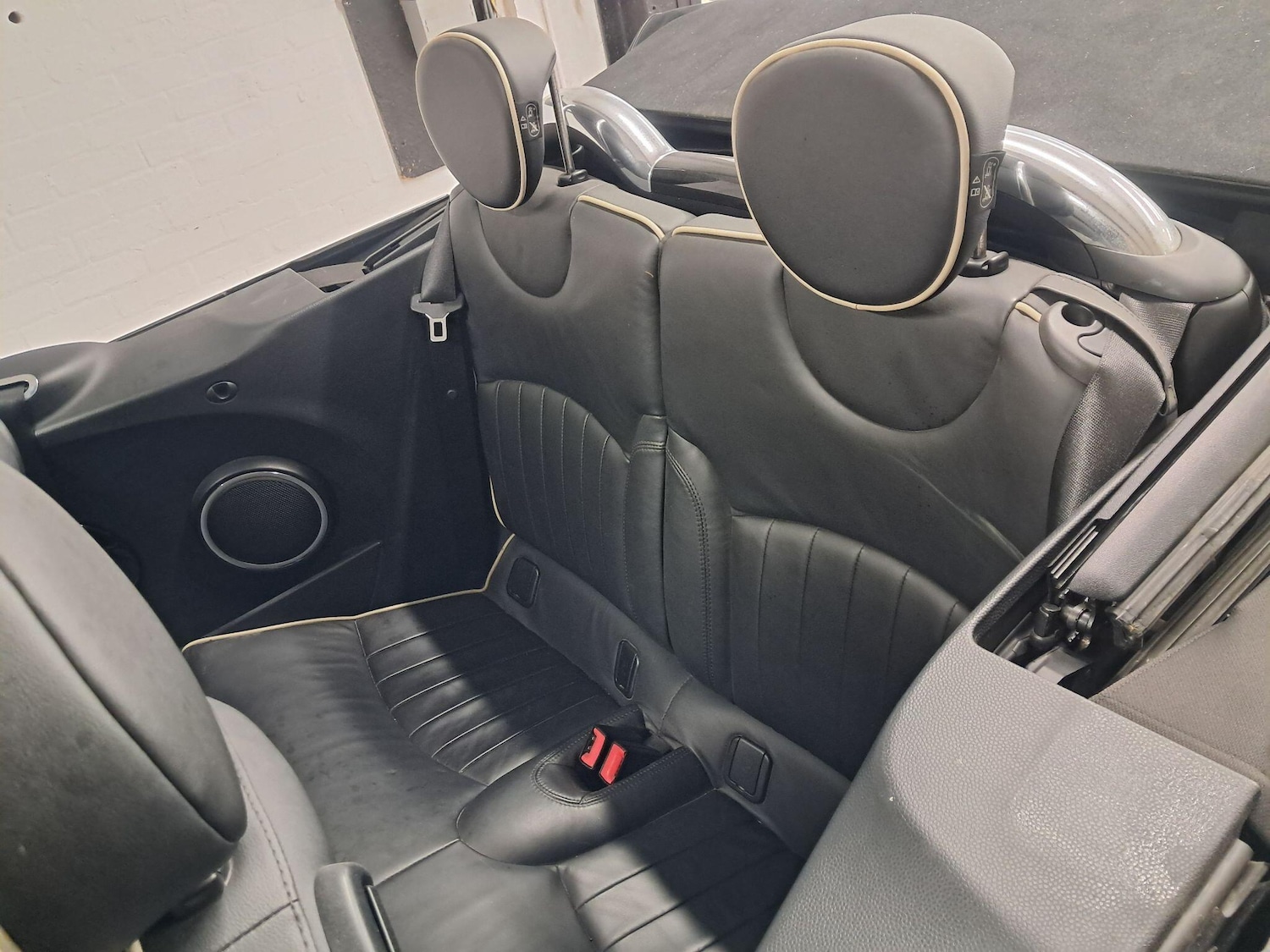 Used MINI Convertible 2013 for sale - 76326165: Photo 18