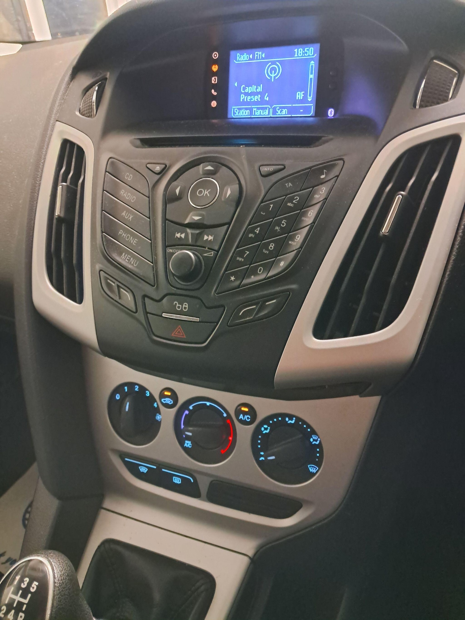 Used Ford Focus 2012 for sale - 76398232: Photo 19