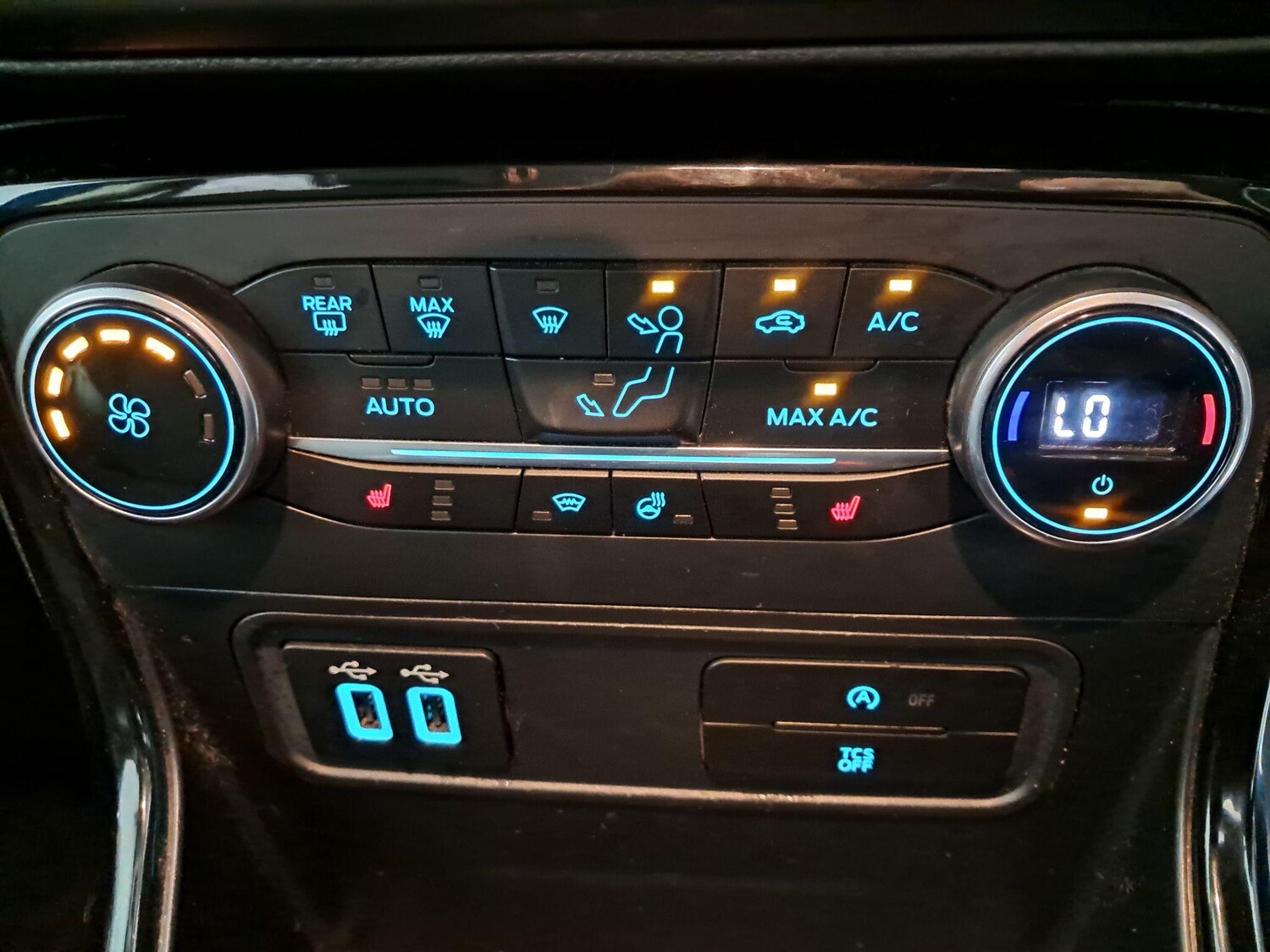 Used Ford Ecosport 2018 for sale - 76326055: Photo 24