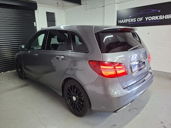 Used Mercedes-Benz B Class 2015 for sale - 79499155: Photo
