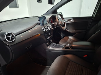 Used Mercedes-Benz B Class 2015 for sale - 79499155: Photo
