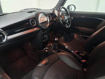 Used MINI Convertible 2011 for sale - 79487829: Photo