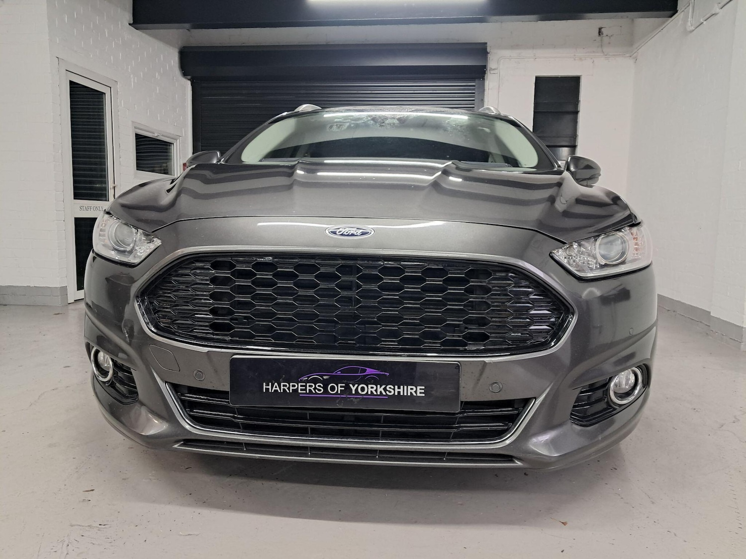 Used Ford Mondeo 2015 for sale - 76620594: Photo 4