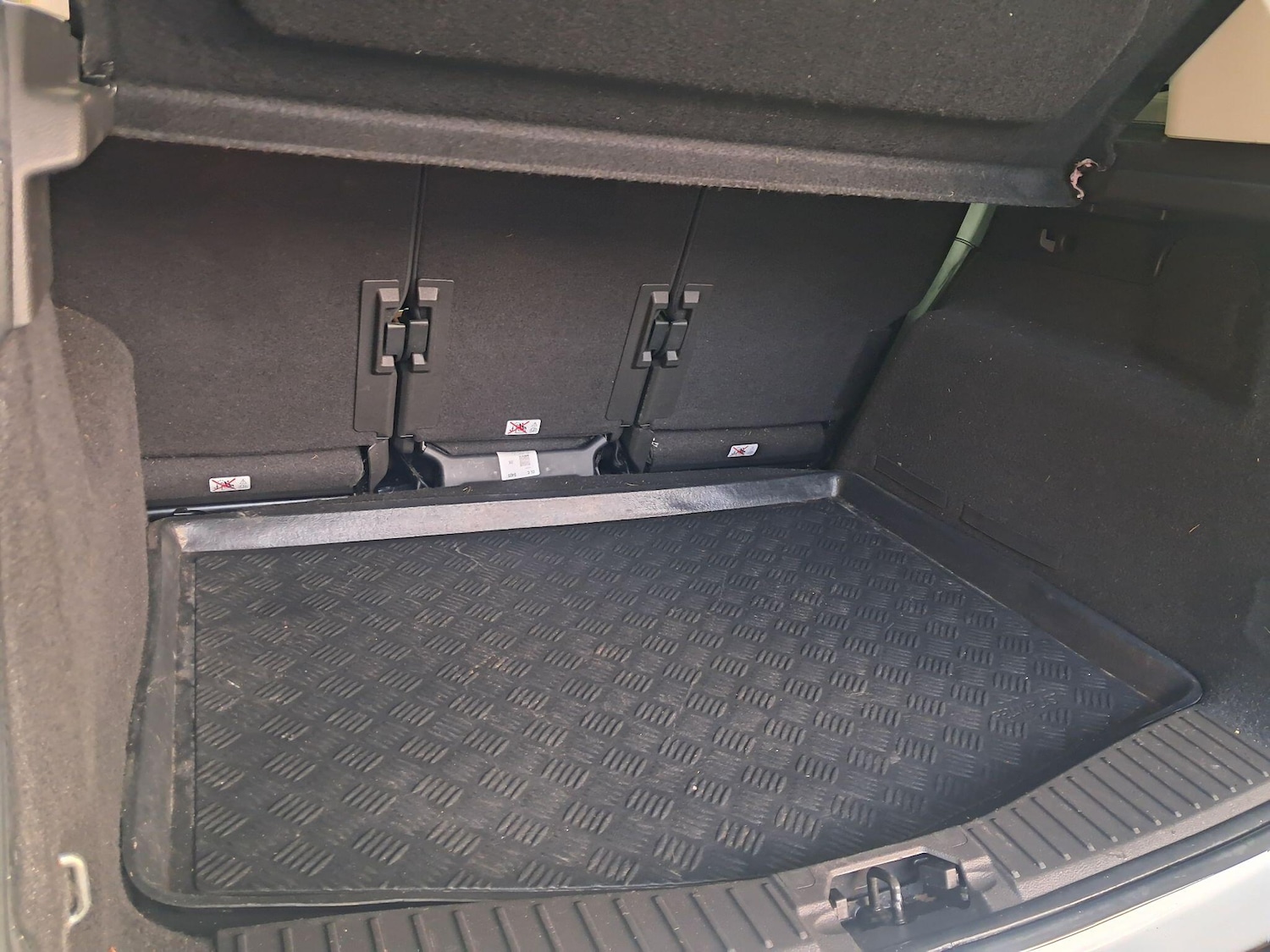 Used Ford C-Max 2017 for sale - 76839649: Photo 17