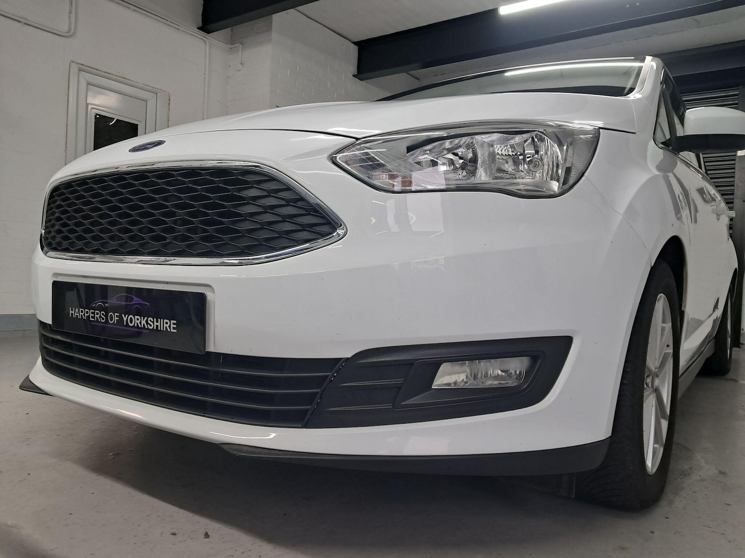 Used Ford C-Max 2017 for sale - 76839649: Photo 6