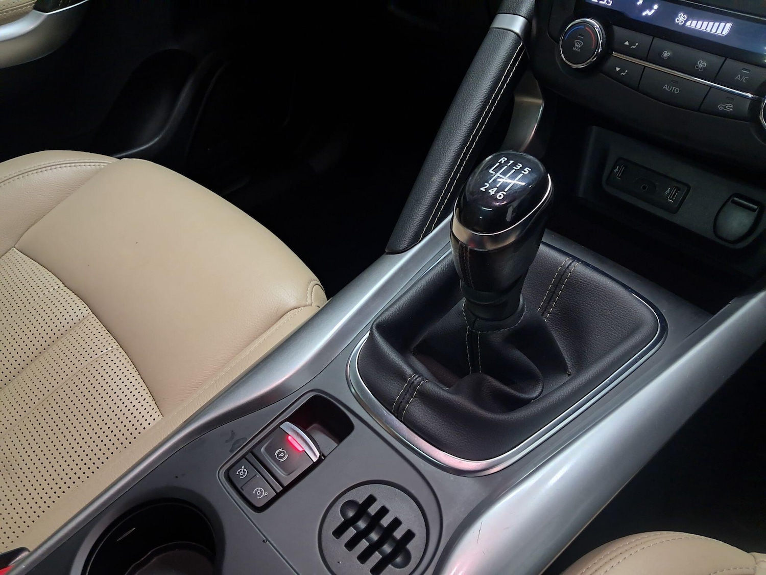 Used Renault Kadjar 2017 for sale - 77242511: Photo 32