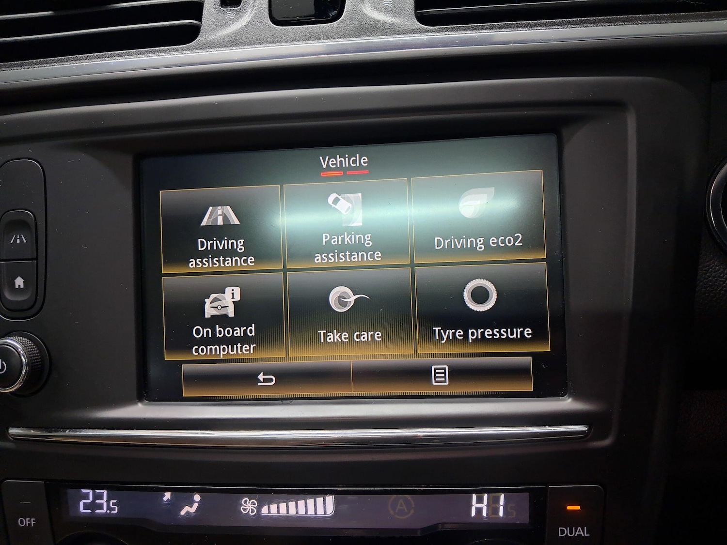 Used Renault Kadjar 2017 for sale - 77242511: Photo 39