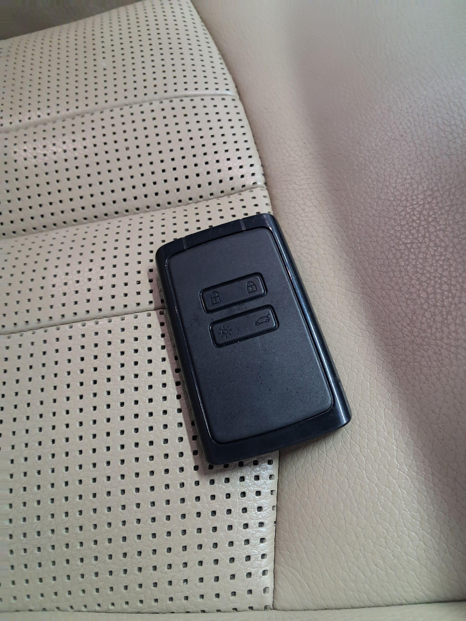 Used Renault Kadjar 2017 for sale - 77242511: Photo 42