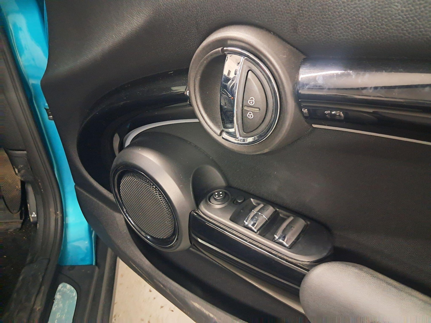 Used MINI Convertible 2017 for sale - 77523751: Photo 32