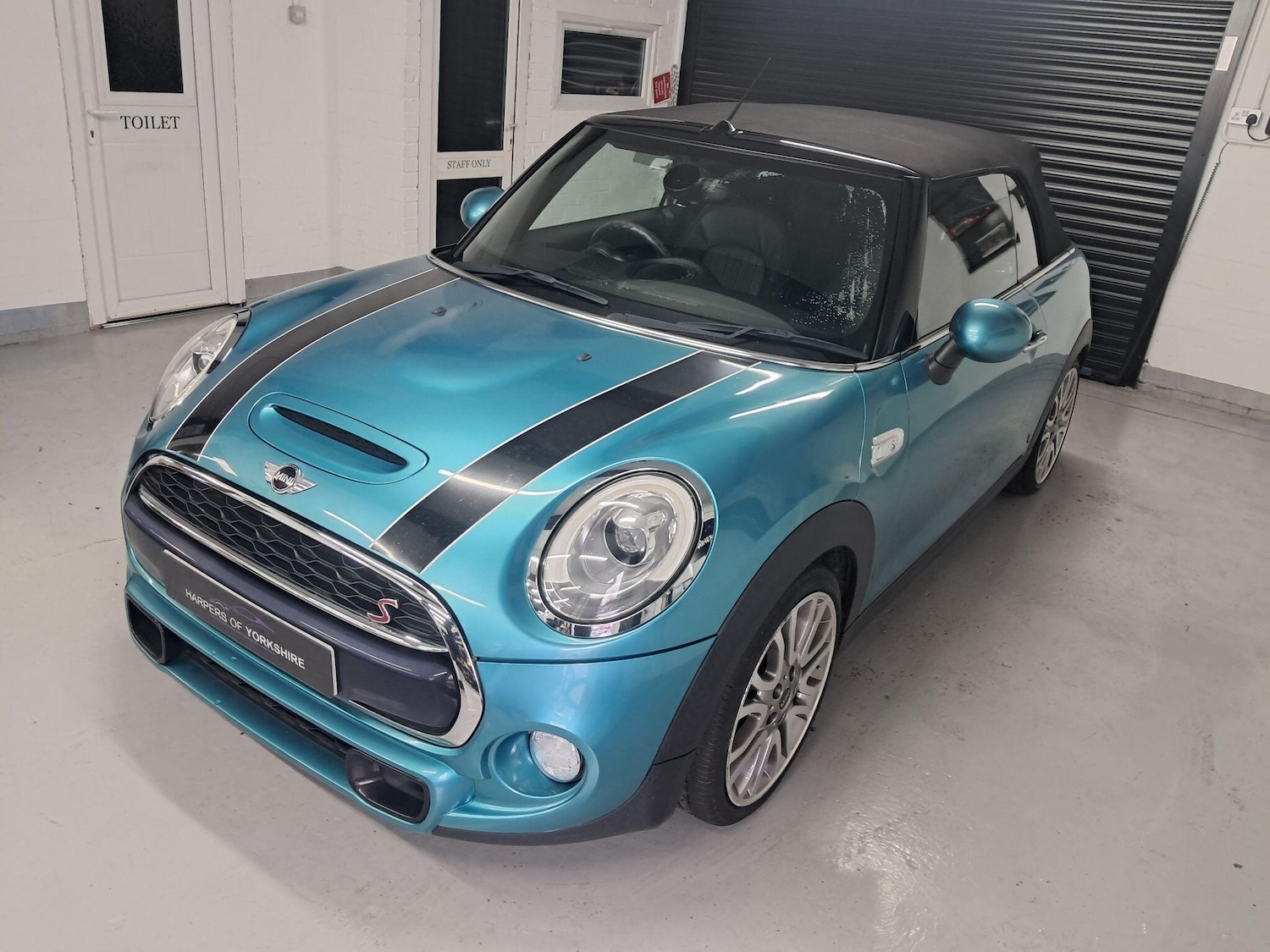 Used MINI Convertible 2017 for sale - 77523751: Photo 8