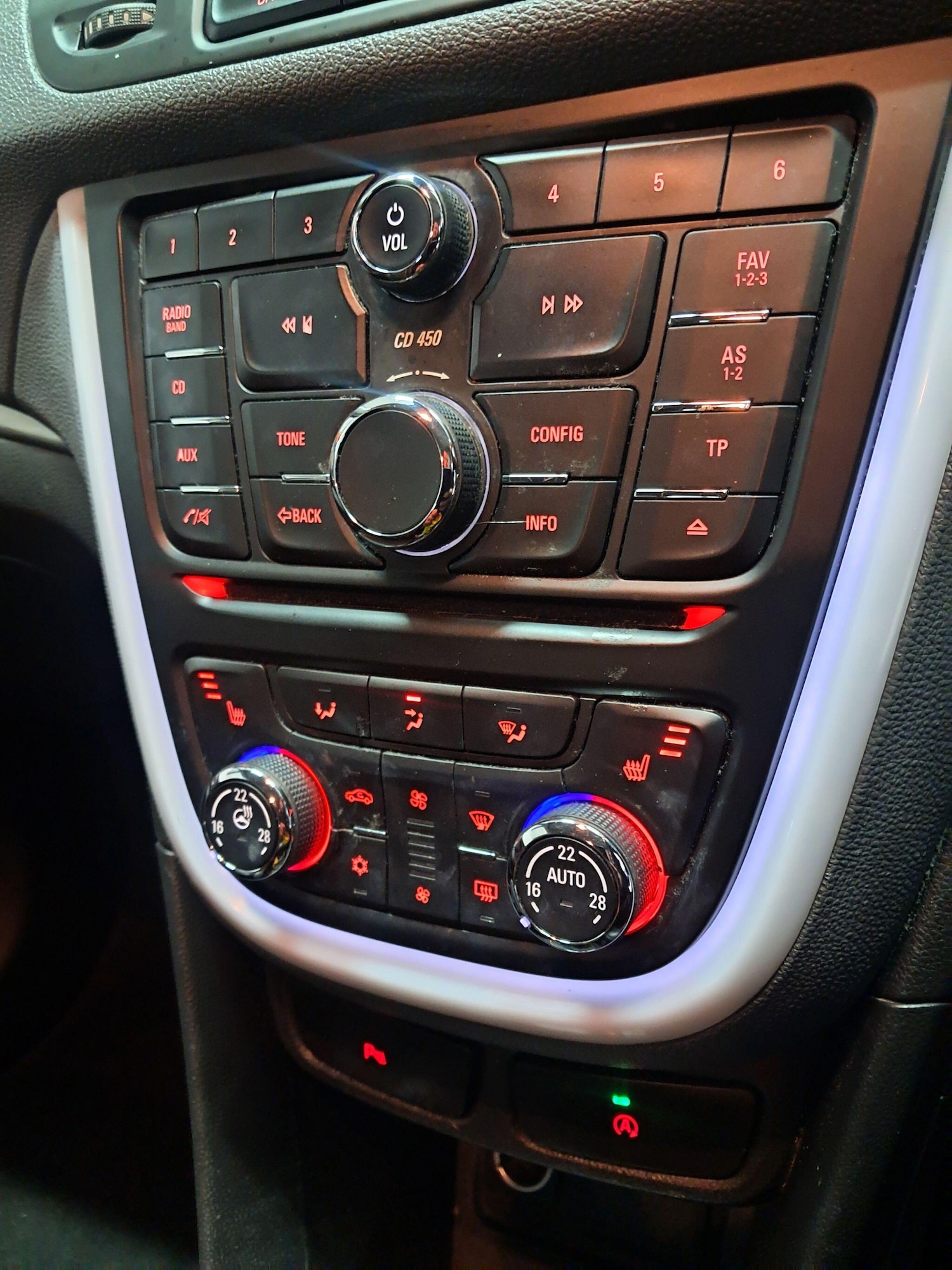 Used Vauxhall Mokka 2015 for sale - 77523750: Photo 26