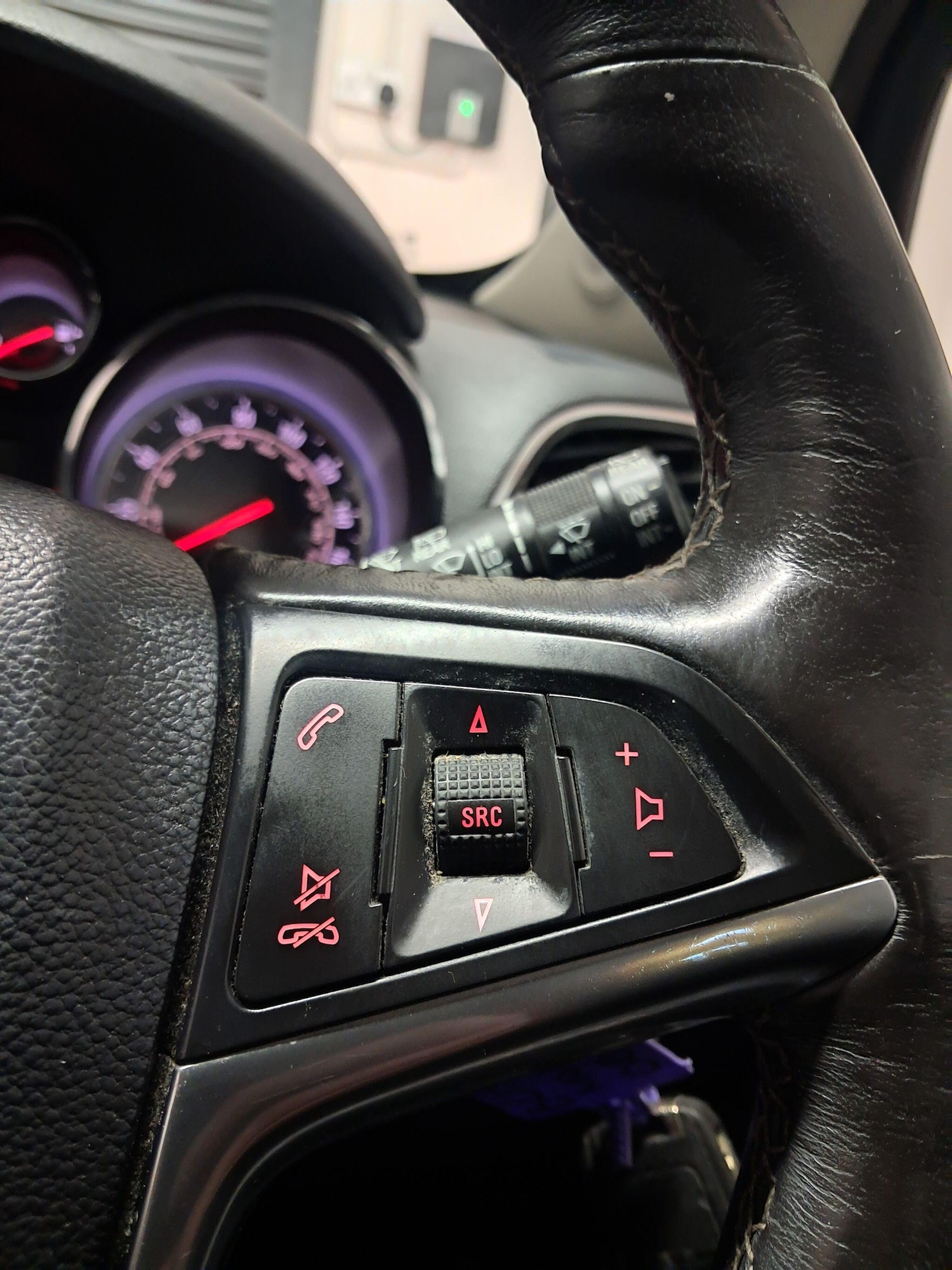 Used Vauxhall Mokka 2015 for sale - 77523750: Photo 28