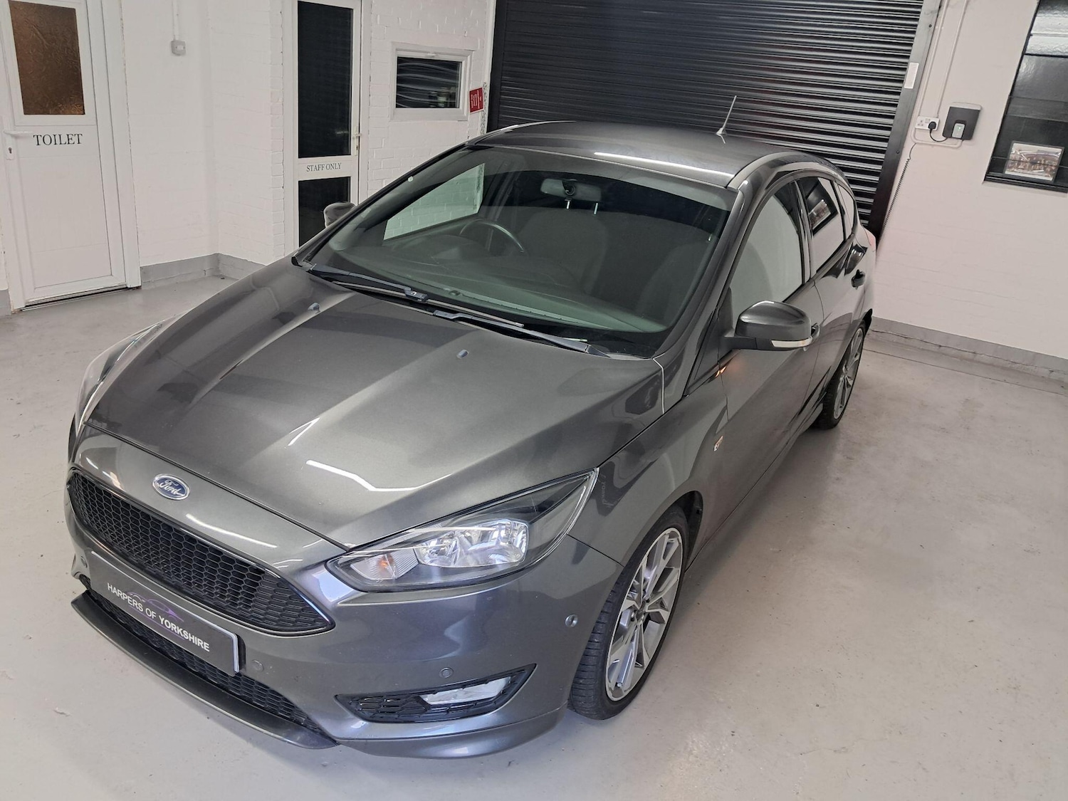 Used Ford Focus 2017 for sale - 76608307: Photo 4