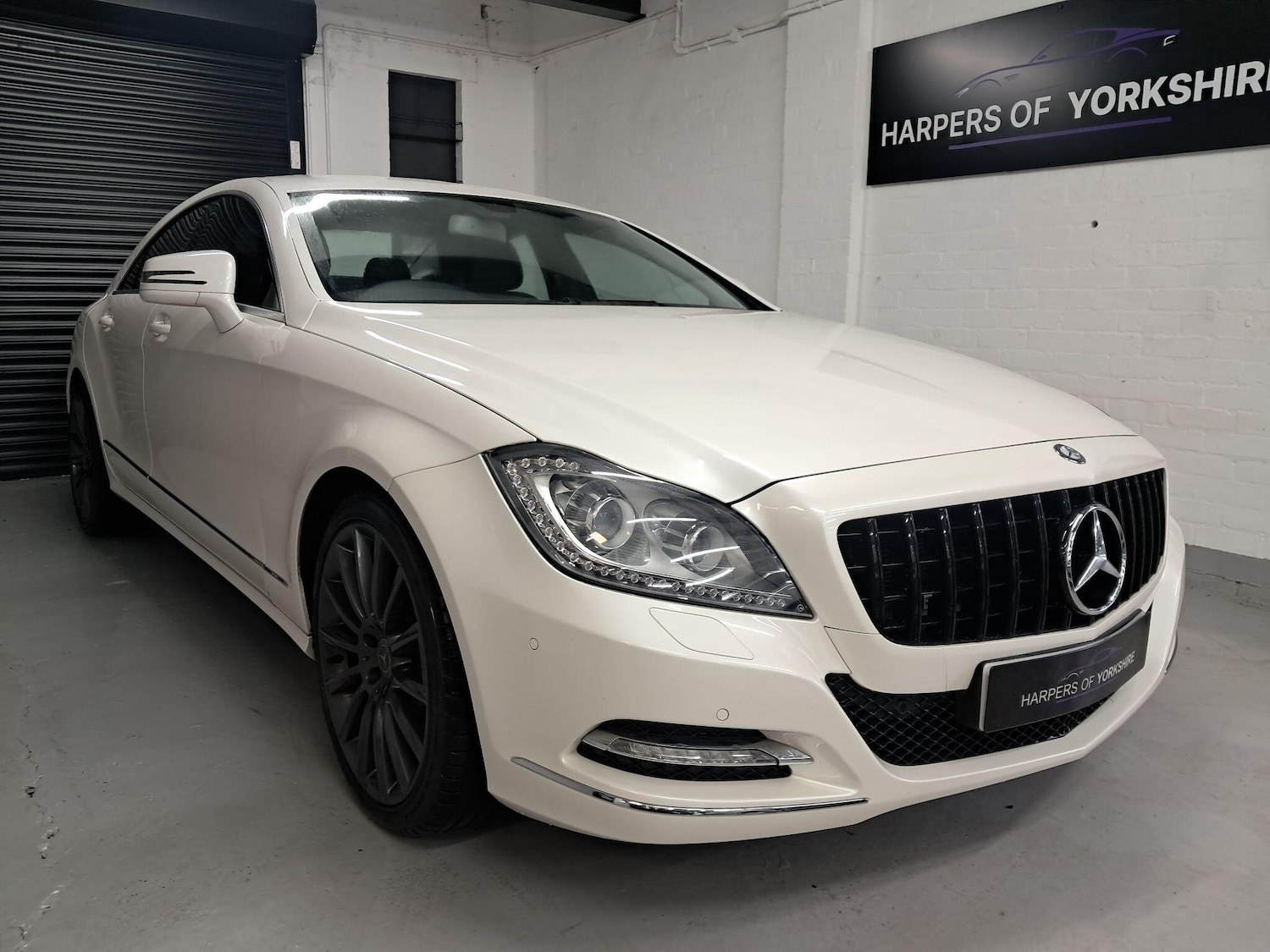 Used Mercedes-Benz CLS for sale - 77455019: Photo 2