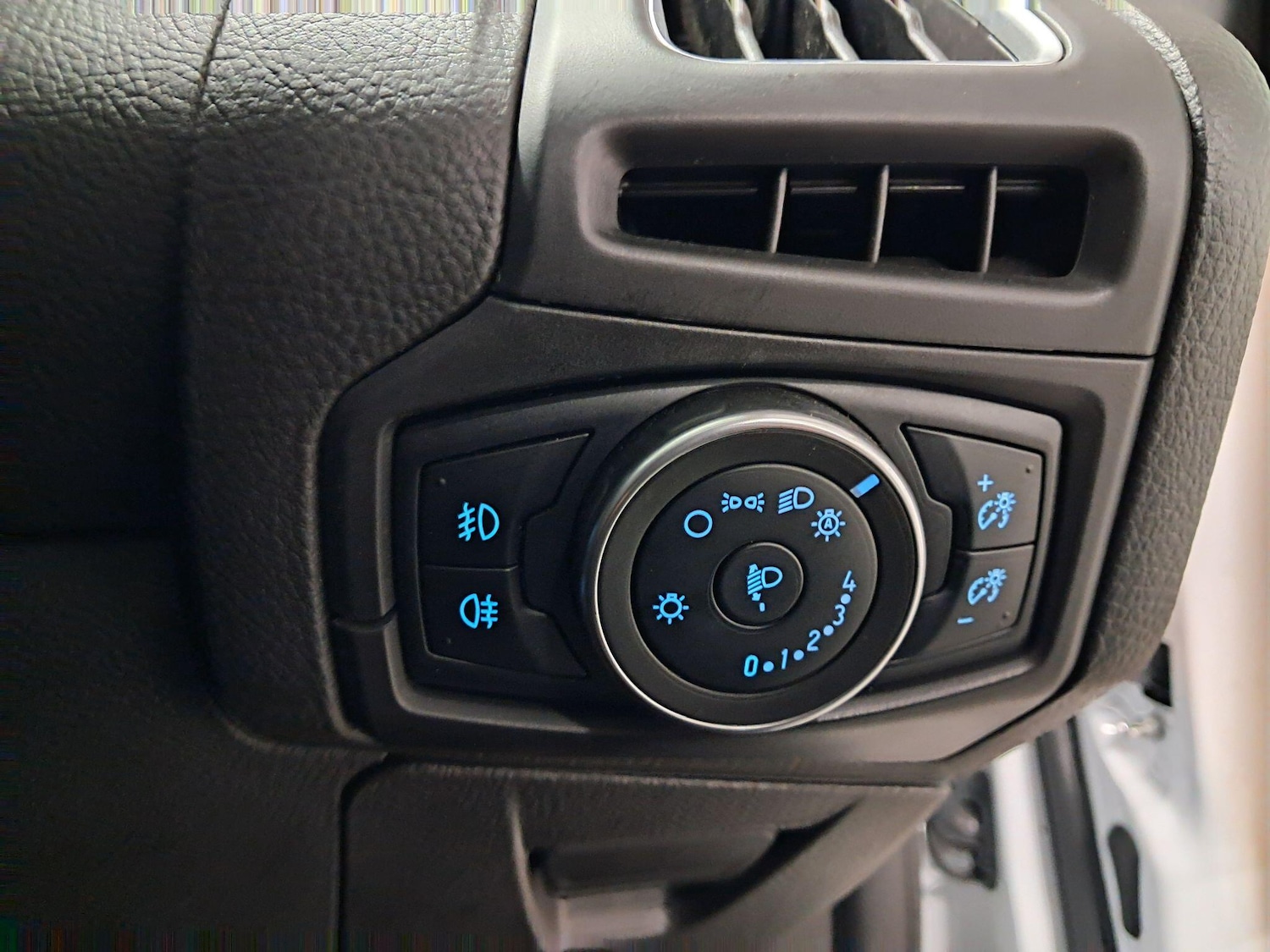 Used Ford Focus for sale - 77081295: Photo 18