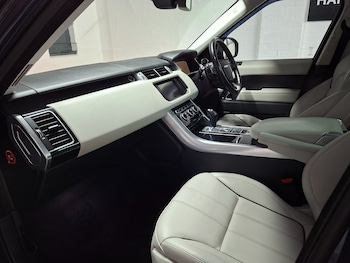 Used Land Rover Range Rover Sport 2015 for sale - 79487805: Photo