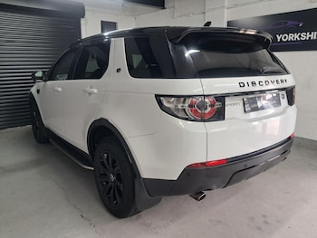 Used Land Rover Discovery Sport 2015 for sale - 79487822: Photo
