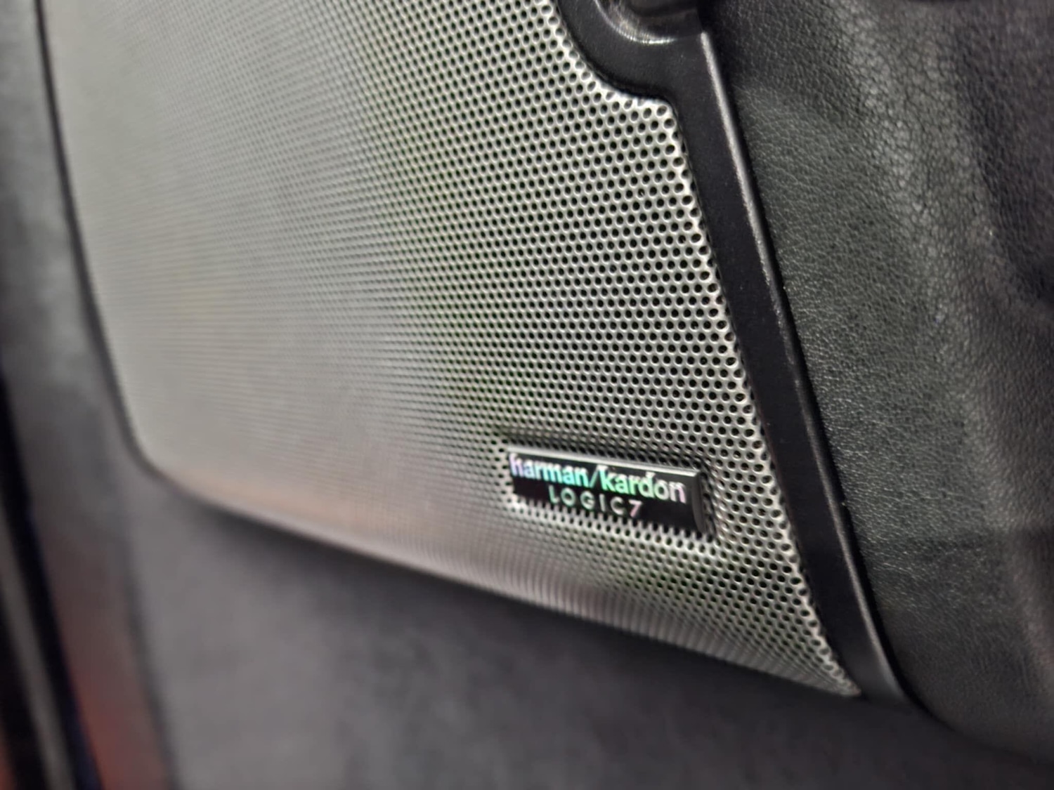 Used Land Rover Discovery 2010 for sale - 77683902: Photo 33