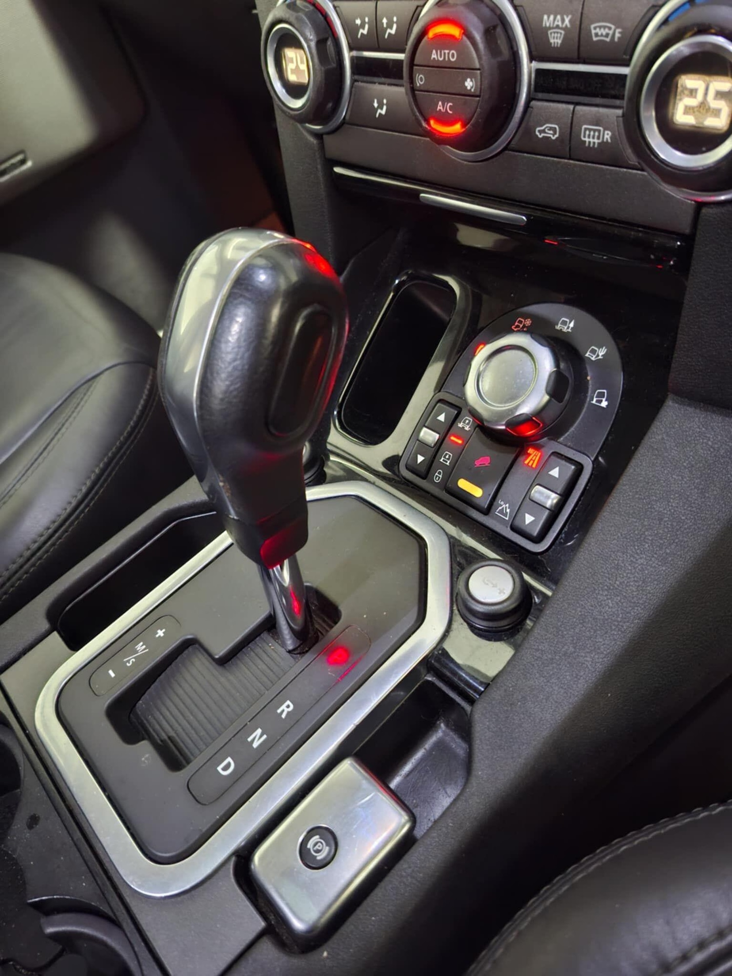 Used Land Rover Discovery 2010 for sale - 77683902: Photo 36