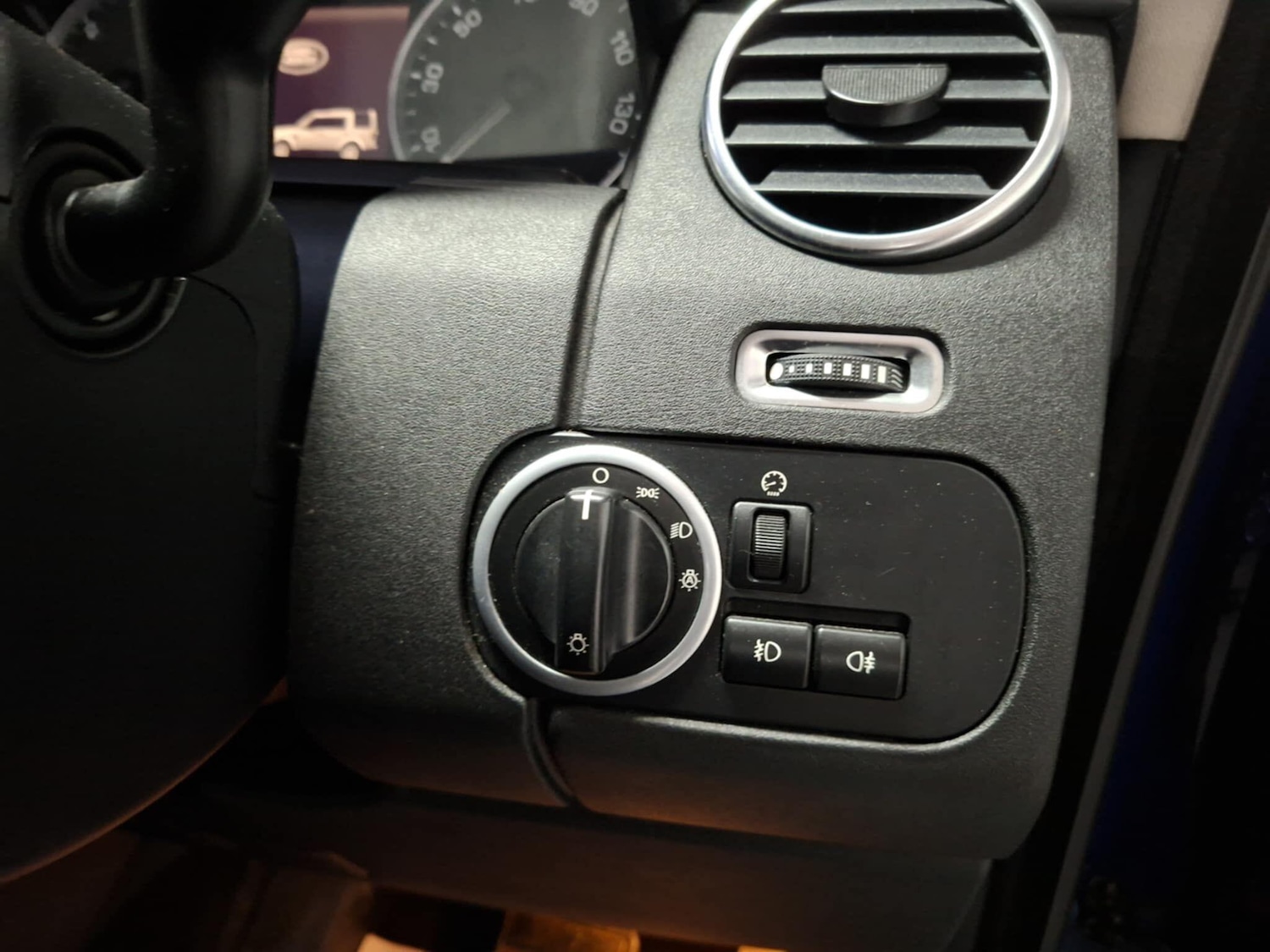 Used Land Rover Discovery 2010 for sale - 77683902: Photo 41