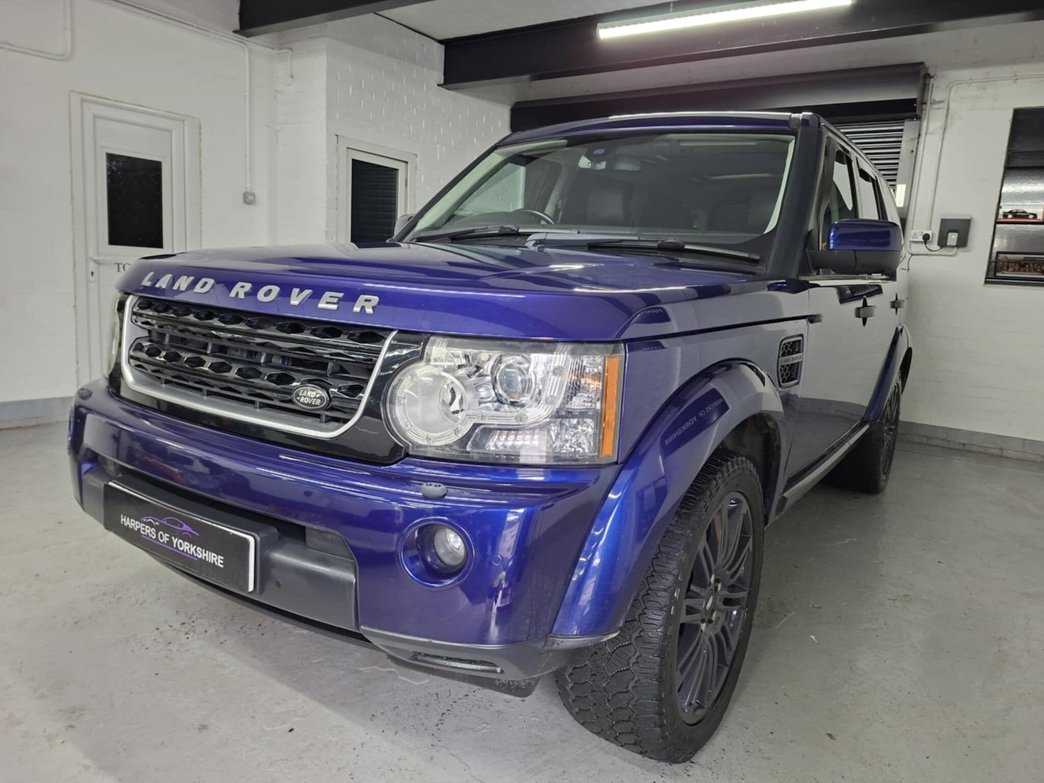 Used Land Rover Discovery 2010 for sale - 77683902: Photo 5