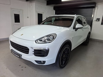 Used Porsche Cayenne 2015 for sale - 79487808: Photo