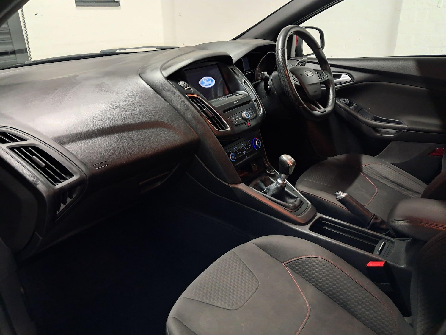 Used Ford Focus 2017 for sale - 76942644: Photo 16