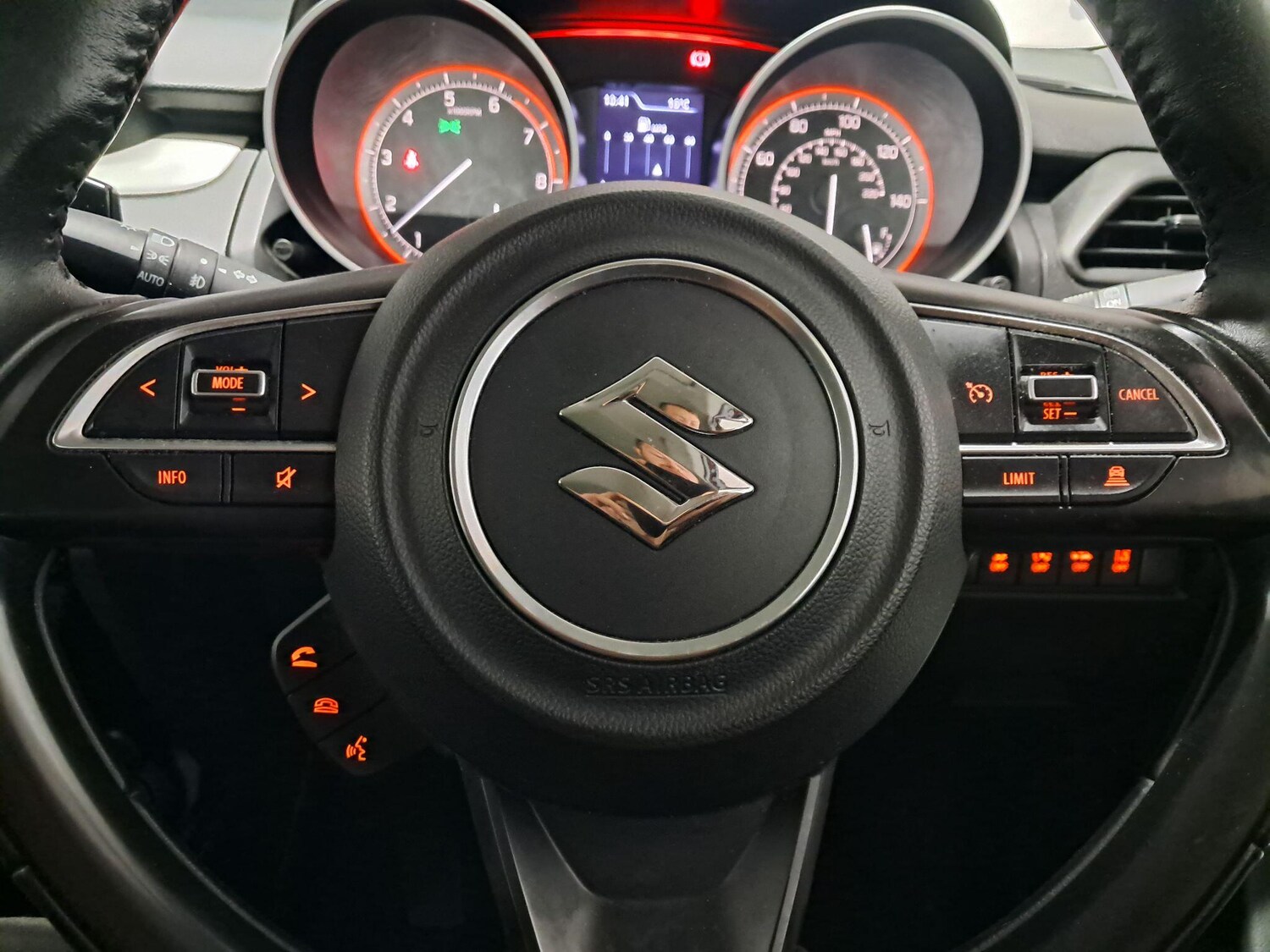 Used Suzuki Swift 2019 for sale - 75927637: Photo 16